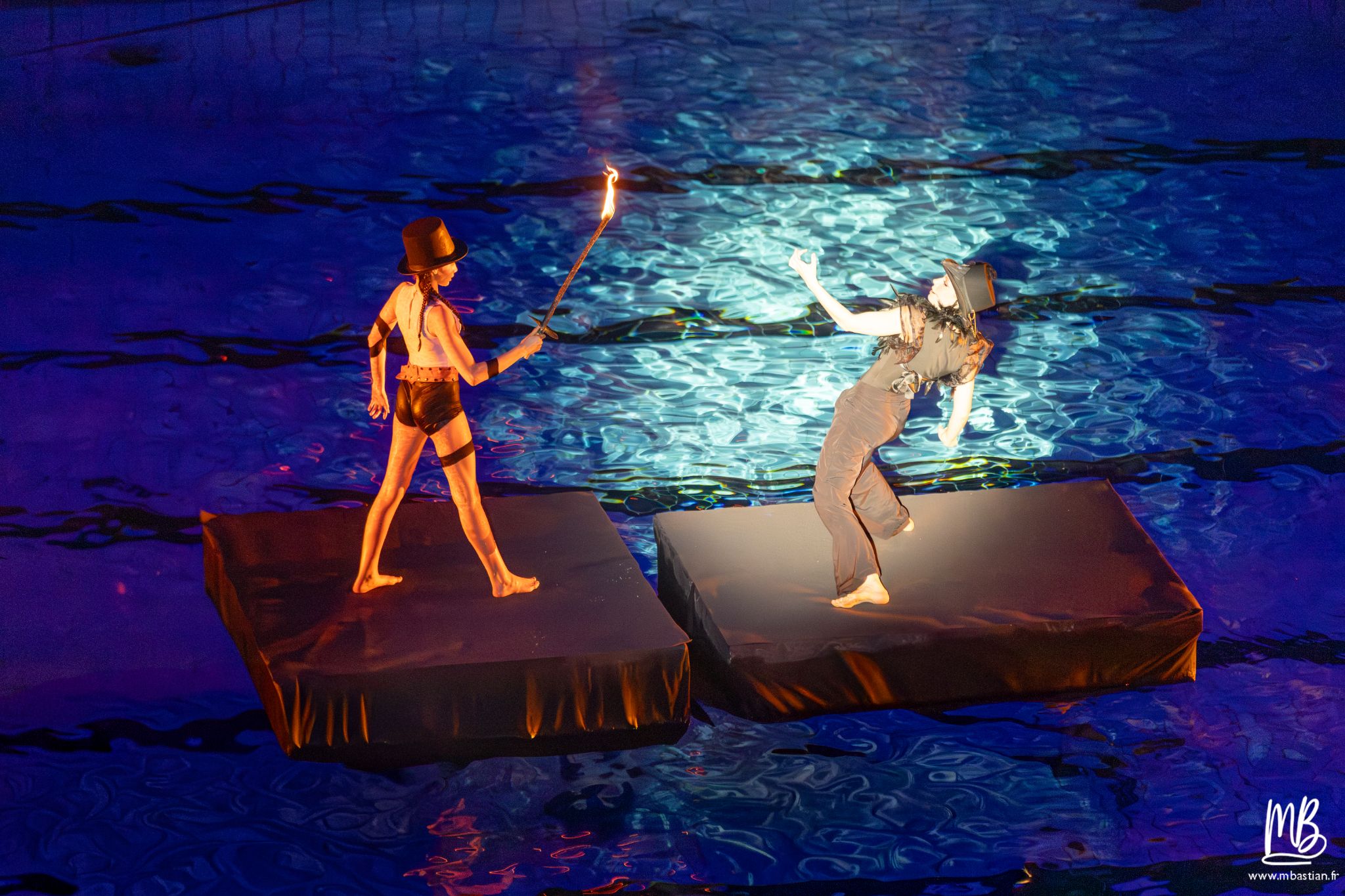 20251206 LA FABRIQUE A CONTES (BNS) MB 241